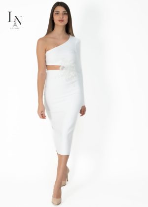 MODERN WHITE CUT